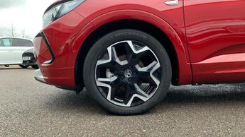 Vauxhall Grandland 1.2 Ultimate SUV 5dr Petrol Hybrid e-DCT Euro 6 (s/s) (136 ps)