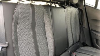 Peugeot 2008 50kWh Allure SUV 5dr Electric Auto (7kW Charger) (136 ps)