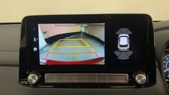 Hyundai Kona 64kWh Ultimate SUV 5dr Electric Auto (10.5kW Charger) (204 ps)