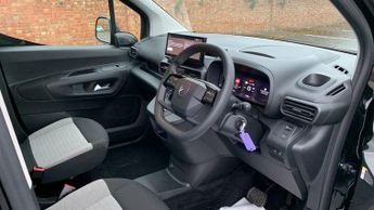 Citroen Berlingo 52kWh PLUS M Auto 5dr (7.4kW Charger)