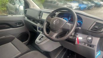 Vauxhall Vivaro Life Electric 50kWh Combi MPV 5dr Electric Auto LWB (9 Seat, 7.4kW Charger) (1