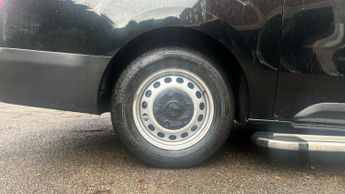 Vauxhall Vivaro Life Electric 50kWh Combi MPV 5dr Electric Auto LWB (9 Seat, 7.4kW Charger) (1