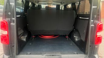 Vauxhall Vivaro Life Electric 50kWh Combi MPV 5dr Electric Auto LWB (9 Seat, 7.4kW Charger) (1