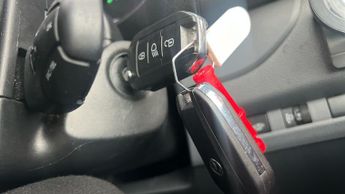 Vauxhall Vivaro Life Electric 50kWh Combi MPV 5dr Electric Auto LWB (9 Seat, 7.4kW Charger) (1