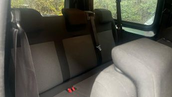 Vauxhall Vivaro Life Electric 50kWh Combi MPV 5dr Electric Auto LWB (9 Seat, 7.4kW Charger) (1