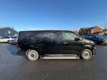 Vauxhall Vivaro Life Electric 50kWh Combi MPV 5dr Electric Auto LWB (9 Seat, 7.4kW Charger) (1