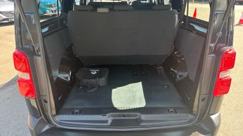 Vauxhall Vivaro Life Electric 50kWh Combi MPV 5dr Electric Auto LWB (9 Seat, 11kW Charger) (13