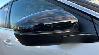 Peugeot 3008 SUV 1.6 PureTech GT SUV 5dr Petrol EAT Euro 6 (s/s) (180 ps)