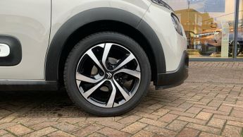 Citroen C3 1.2 PureTech Shine Plus Hatchback 5dr Petrol EAT6 Euro 6 (s/s) (