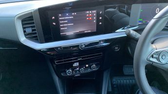 Vauxhall Mokka Electric 50kWh SE Premium SUV 5dr Electric Auto (136 ps)