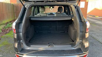 Ford Kuga 1.5 TDCi ST-Line SUV 5dr Diesel Powershift Euro 6 (s/s) (120 ps)