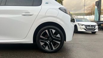 Peugeot 208 50kWh E-Style Hatchback 5dr Electric Auto (7.4kW Charger) (136 p