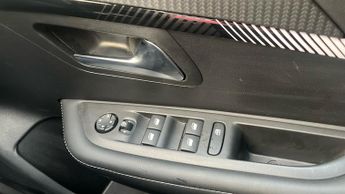 Peugeot 208 50kWh E-Style Hatchback 5dr Electric Auto (7.4kW Charger) (136 p