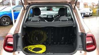 Fiat 500E 42kWh Passion Hatchback 3dr Electric Auto (118 ps)