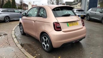 Fiat 500E 42kWh Passion Hatchback 3dr Electric Auto (118 ps)