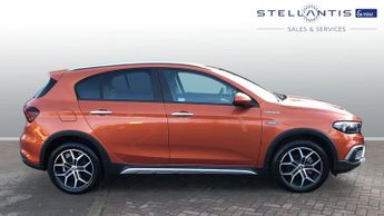 Fiat Tipo 1.5 FireFly Turbo MHEV Cross Hatchback 5dr Petrol DCT Euro 6 (s/