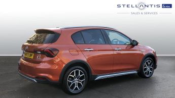 Fiat Tipo 1.5 FireFly Turbo MHEV Cross Hatchback 5dr Petrol DCT Euro 6 (s/