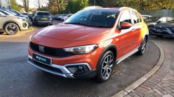 Fiat Tipo 1.5 FireFly Turbo MHEV Cross Hatchback 5dr Petrol DCT Euro 6 (s/