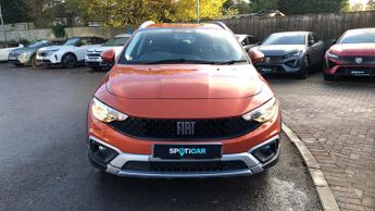 Fiat Tipo 1.5 FireFly Turbo MHEV Cross Hatchback 5dr Petrol DCT Euro 6 (s/