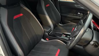 Vauxhall Mokka Electric 50kWh SRi Premium SUV 5dr Electric Auto (136 ps)