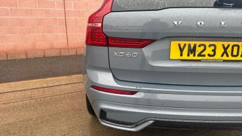 Volvo Xc60 2.0h T8 Recharge 18.8kWh Ultimate Dark SUV 5dr Petrol Plug-in Hy