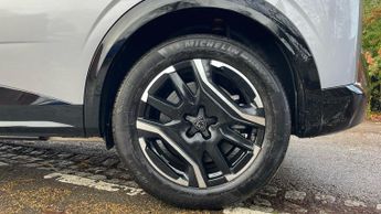 Peugeot 3008 73kWh GT SUV 5dr Electric Auto (210 ps)