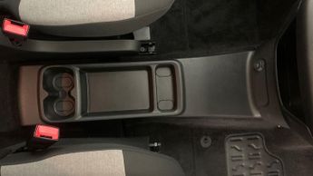 Citroen Berlingo M PLUS BlueHDi 130 S&S EAT8 automatic