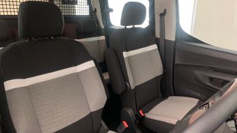 Citroen Berlingo M PLUS BlueHDi 130 S&S EAT8 automatic