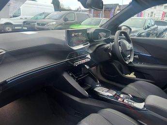 Peugeot 2008 1.2 HYBRID GT SUV 5dr Petrol Hybrid e-DSC6 Euro 6 (s/s) (136 ps)