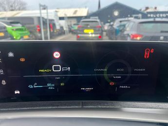 Peugeot 3008 73kWh GT SUV 5dr Electric Auto (210 ps)