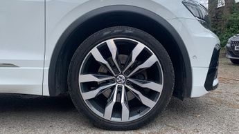 Volkswagen Tiguan 2.0 TSI BlueMotion Tech R-Line SUV 5dr Petrol DSG 4Motion Euro 6