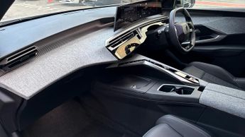 Peugeot 3008 73kWh GT SUV 5dr Electric Auto (210 ps)