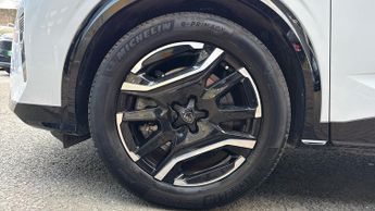 Peugeot 3008 73kWh GT SUV 5dr Electric Auto (210 ps)