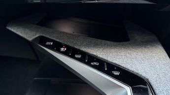 Peugeot 3008 73kWh GT SUV 5dr Electric Auto (210 ps)