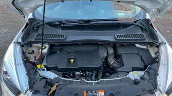 Ford Kuga 2.0 TDCi EcoBlue Vignale SUV 5dr Diesel Powershift AWD Euro 6 (s