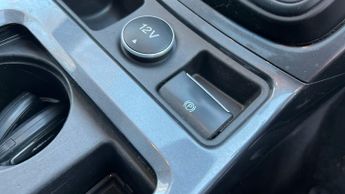 Ford Kuga 2.0 TDCi EcoBlue Vignale SUV 5dr Diesel Powershift AWD Euro 6 (s