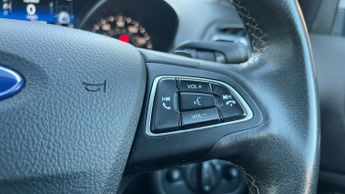 Ford Kuga 2.0 TDCi EcoBlue Vignale SUV 5dr Diesel Powershift AWD Euro 6 (s