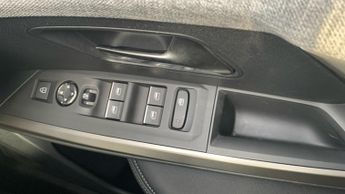 Peugeot 3008 73kWh GT SUV 5dr Electric Auto (210 ps)