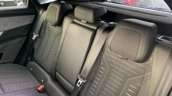 Peugeot 3008 73kWh GT SUV 5dr Electric Auto (210 ps)