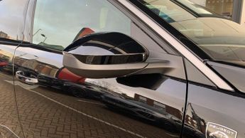 Peugeot 3008 73kWh GT SUV 5dr Electric Auto (210 ps)