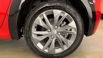 Peugeot 208 50kWh Allure Premium + Hatchback 5dr Electric Auto (7.4kW Charge