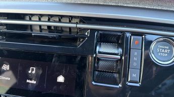 Peugeot 3008 SUV 1.2 HYBRID GT SUV 5dr Petrol Hybrid e-DSC6 Euro 6 (s/s) (136 ps)