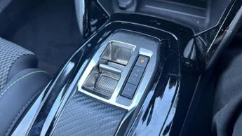 Peugeot 2008 1.2 HYBRID GT SUV 5dr Petrol Hybrid e-DSC6 Euro 6 (s/s) (136 ps)