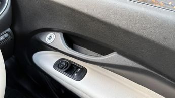 Fiat 500E 42kWh Hatchback 3dr Electric Auto (118 ps)