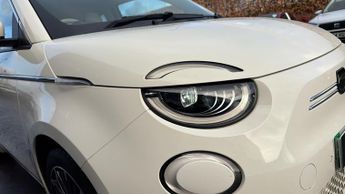Fiat 500E 42kWh Hatchback 3dr Electric Auto (118 ps)