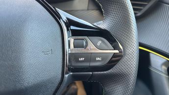 Peugeot 2008 50kWh GT SUV 5dr Electric Auto (7kW Charger) (136 ps)