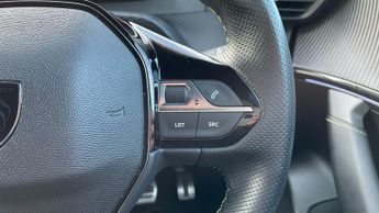 Peugeot 2008 50kWh GT SUV 5dr Electric Auto (7kW Charger) (136 ps)