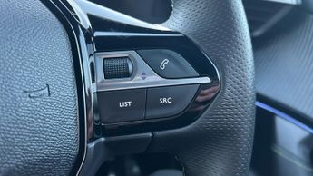 Peugeot 2008 50kWh GT SUV 5dr Electric Auto (7kW Charger) (136 ps)