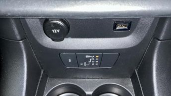 Citroen C3 1.2 PureTech Shine Plus Hatchback 5dr Petrol EAT6 Euro 6 (s/s) (