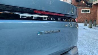 Peugeot 3008 73kWh GT SUV 5dr Electric Auto (210 ps)